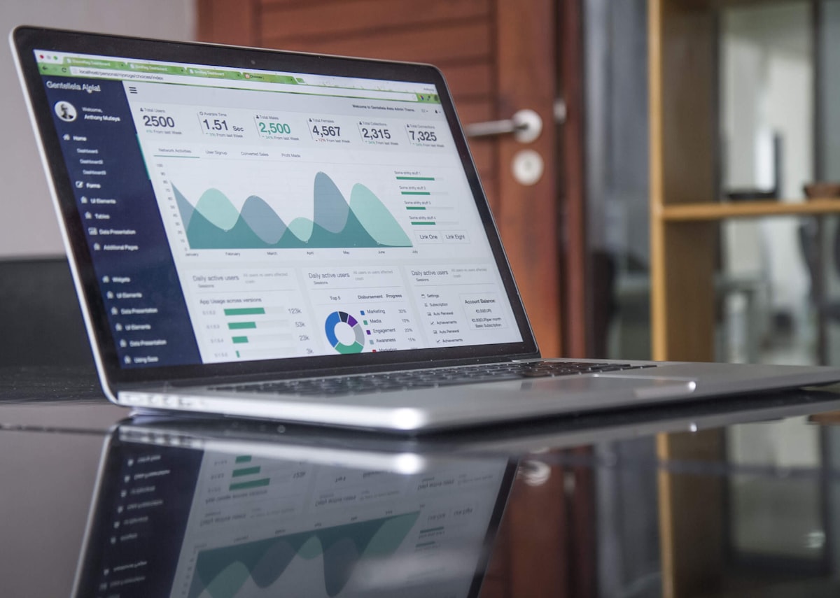 SaaS pricing news analytics showing the shift from seat-based to AI-driven consumption pricing models